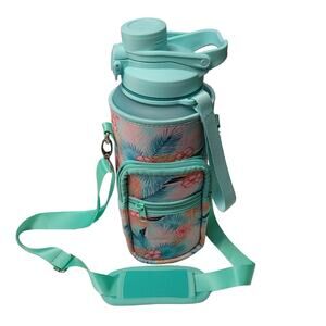 Half Gallon Water Bottle With Sleeve - Pockets and 2 types of carry straps